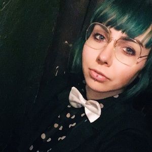 Meet your Posher, Dom